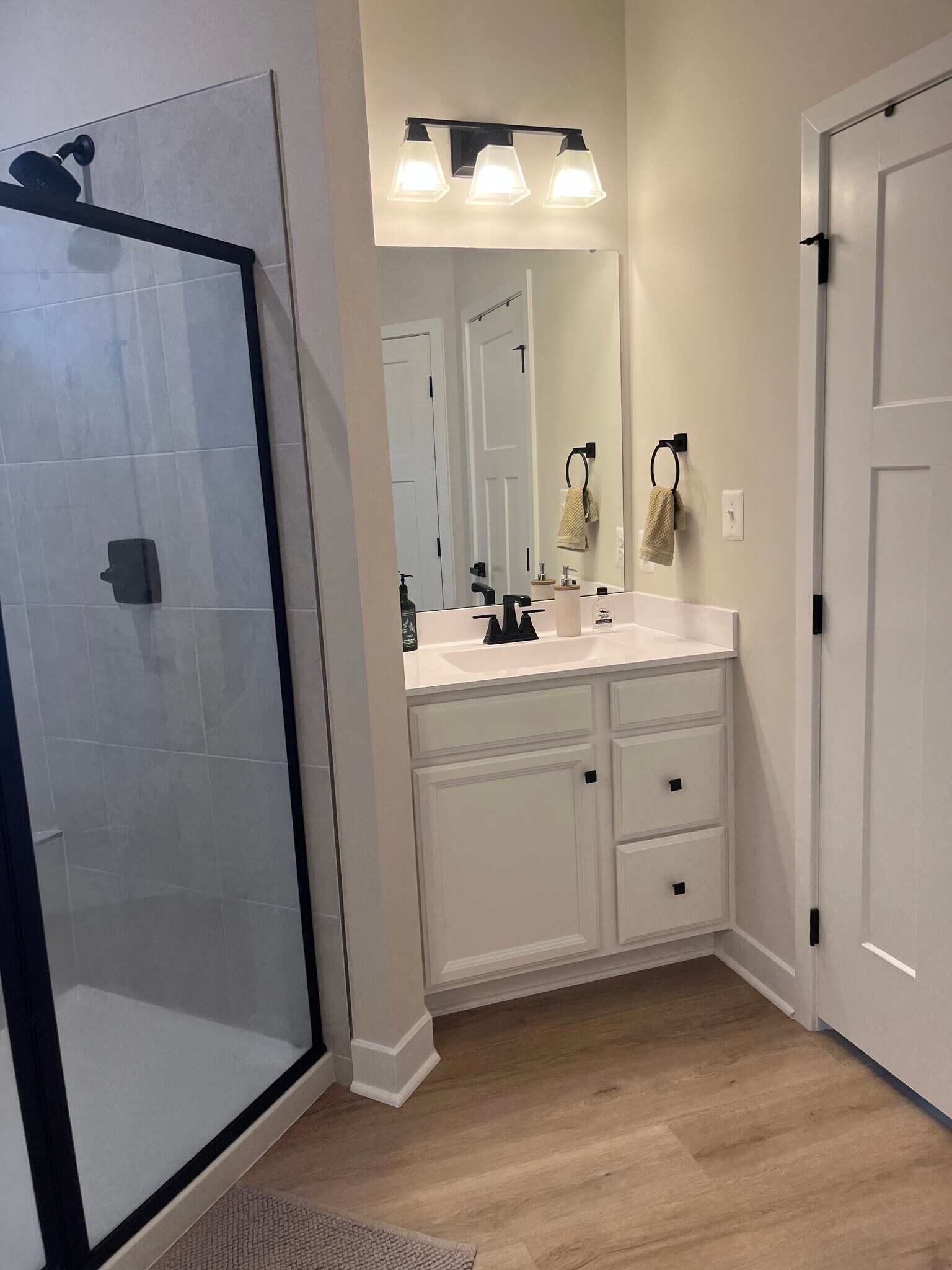 Master Bathroom Vanity 2 - 10810 Presidential Pky