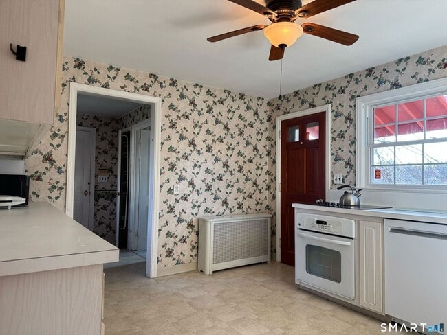 Building Photo - 15 Townline Rd