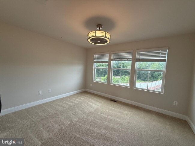 Building Photo - 7105 Druce Way