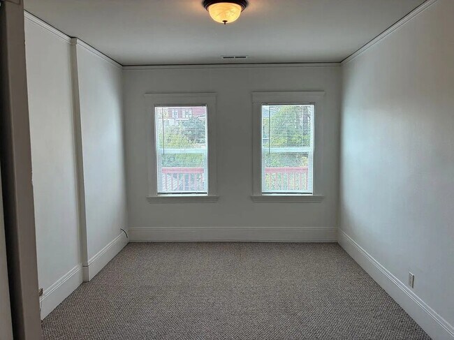 Building Photo - 375 Euclid Ave