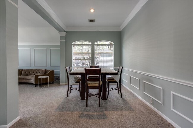 Building Photo - 1230 Wildewood Ct