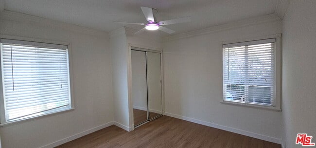 Building Photo - 451 S Doheny Dr
