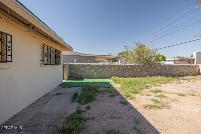 Building Photo - 1315 Likins Dr