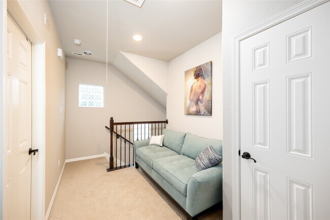 Building Photo - 5513 Livorno Way