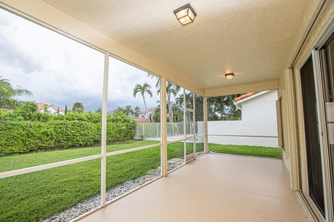 Building Photo - 10881 La Salinas Cir