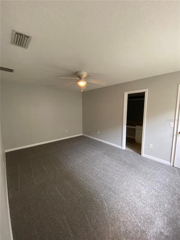 Building Photo - 613 Coconut Palm Way