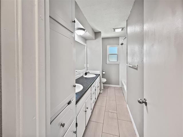 Building Photo - 6251 Shirley Dr