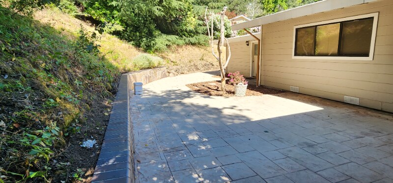 Building Photo - 229 Grover Ln