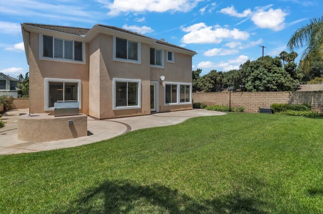 Building Photo - 10 Clearwater Cove