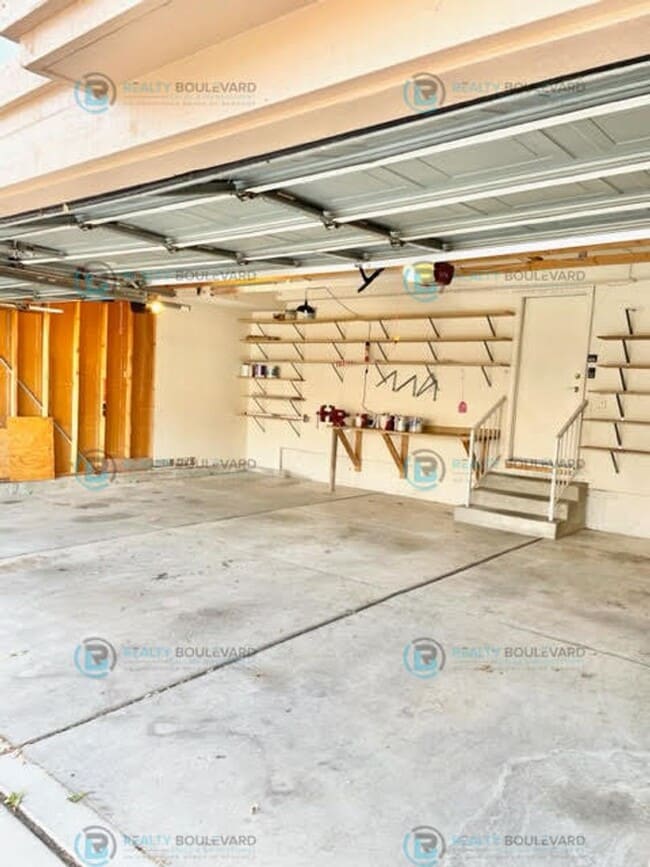 Building Photo - Well-Appointed 4BR Home with Open Floorplan & Expansive Yard