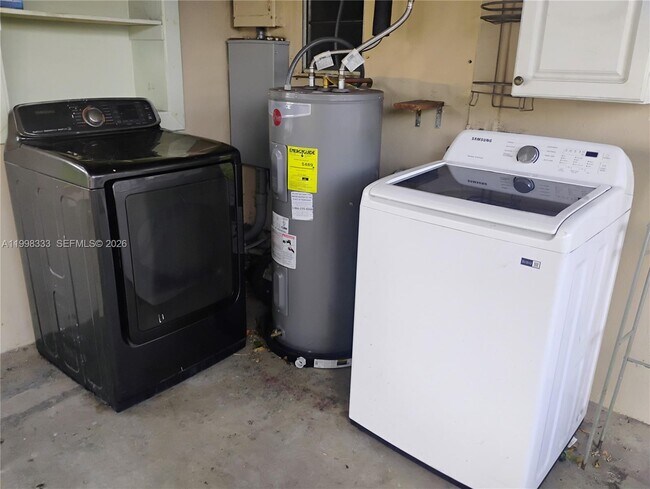 Building Photo - 254 SW 15th St