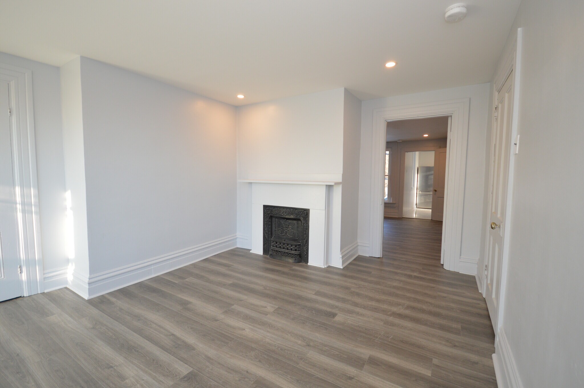 Building Photo - 113 Meade Ave