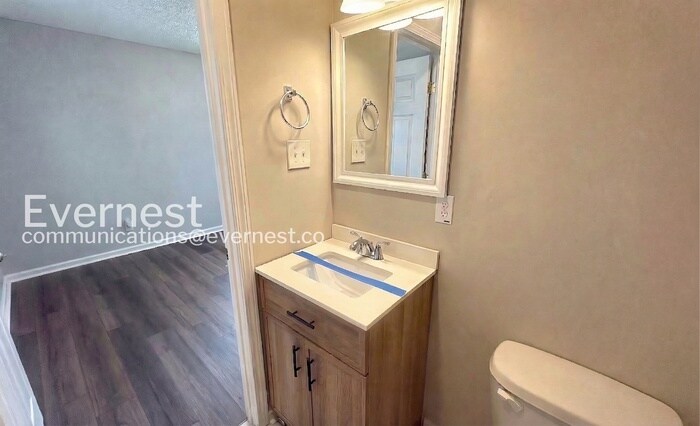 Building Photo - 3002 Sonya Dr NW