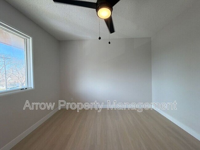 Building Photo - 2323 T St