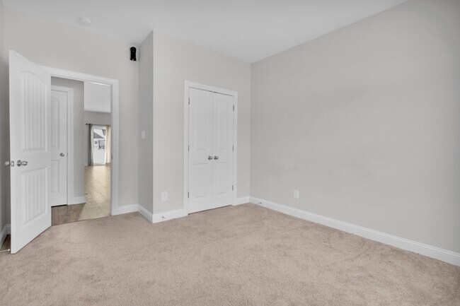 Building Photo - 1000 Abby Leigh Ave