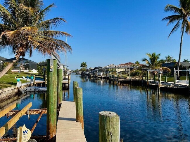 Building Photo - 5213 SW 2nd Pl