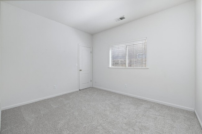 Building Photo - 10282 N Whitney Ave