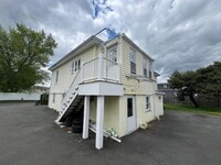 Building Photo - 72 Bristow St