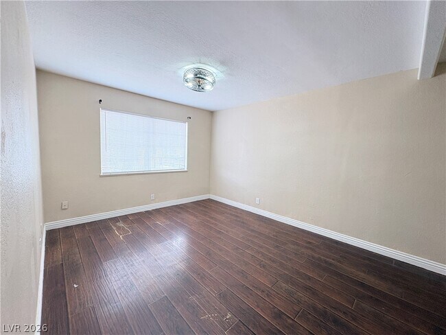 Building Photo - 6329 Brittany Way