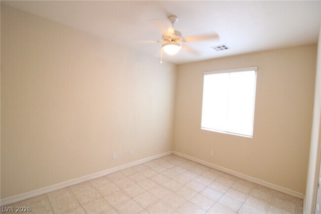 Building Photo - 754 Rise Canyon Dr