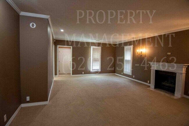 Building Photo - 4 Bedroom 1 Bath