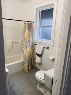Bathroom - 5015 Tholozan Ave