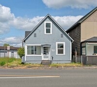 Building Photo - 4bd 1ba Home