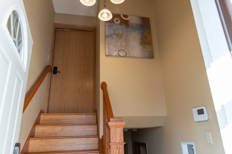 Building Photo - 873 Iowa Ave W