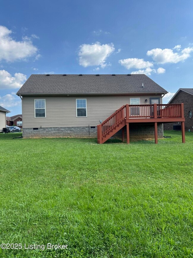 Building Photo - 220 Meadowcrest Dr