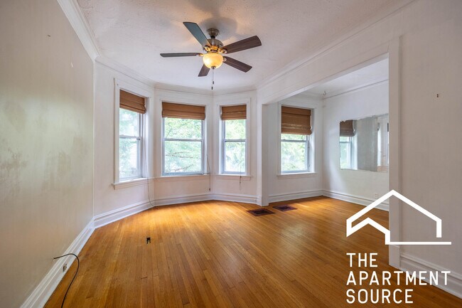 Building Photo - 1631 N Mozart St