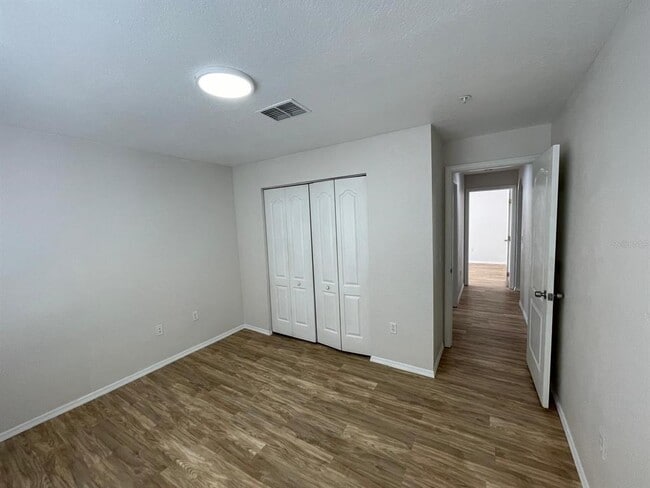 Building Photo - 3313 S Kirkman Rd