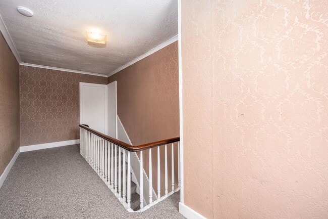 Building Photo - 757 Holt Rd