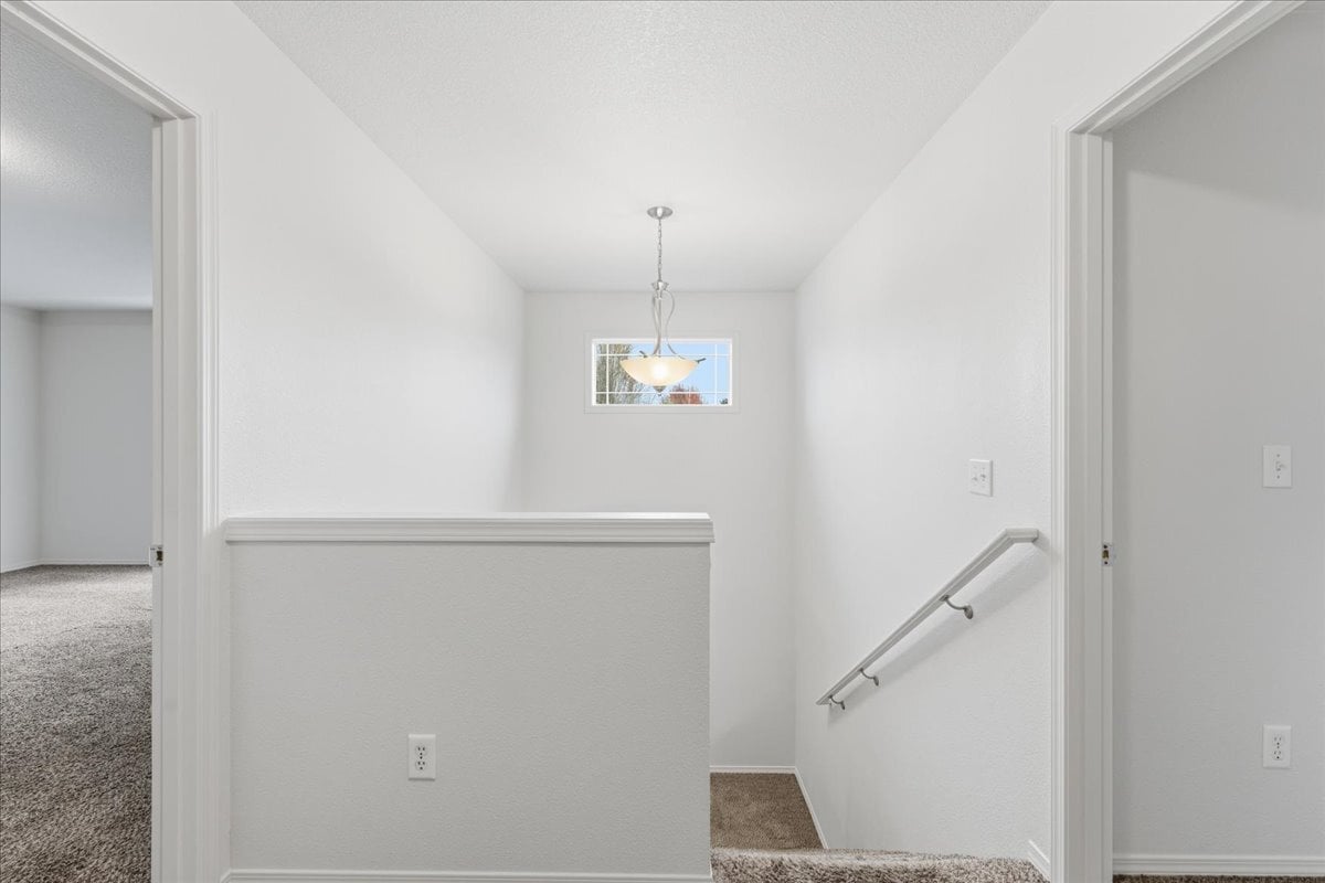 Building Photo - 12811 NE 49TH WAY