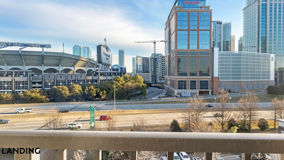 Building Photo - 1007 S Mint St