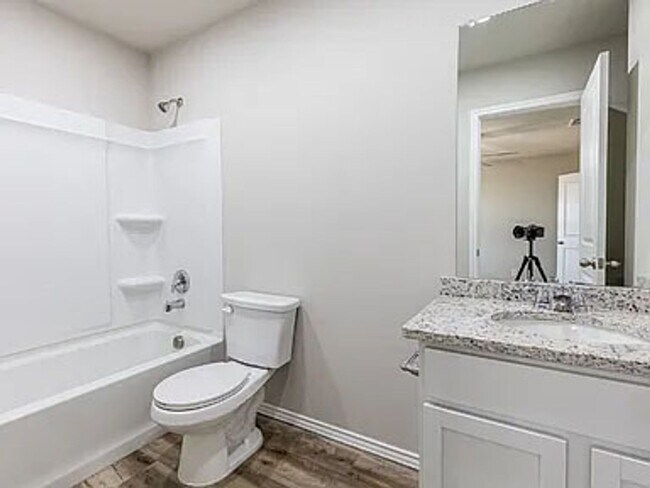 Building Photo - **Discover Elevated Living at Hunters Ranch!**