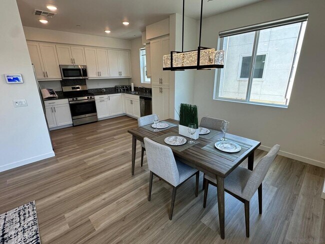 Building Photo - 5402 Sand Arch Ln