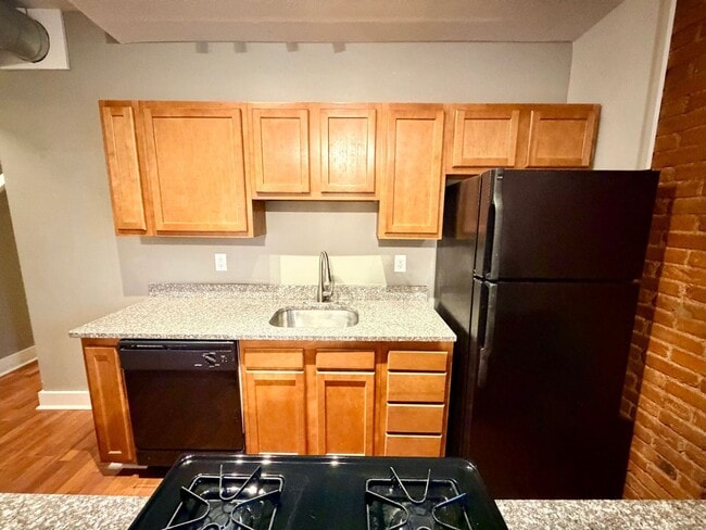 Building Photo - 3947 Mintwood St