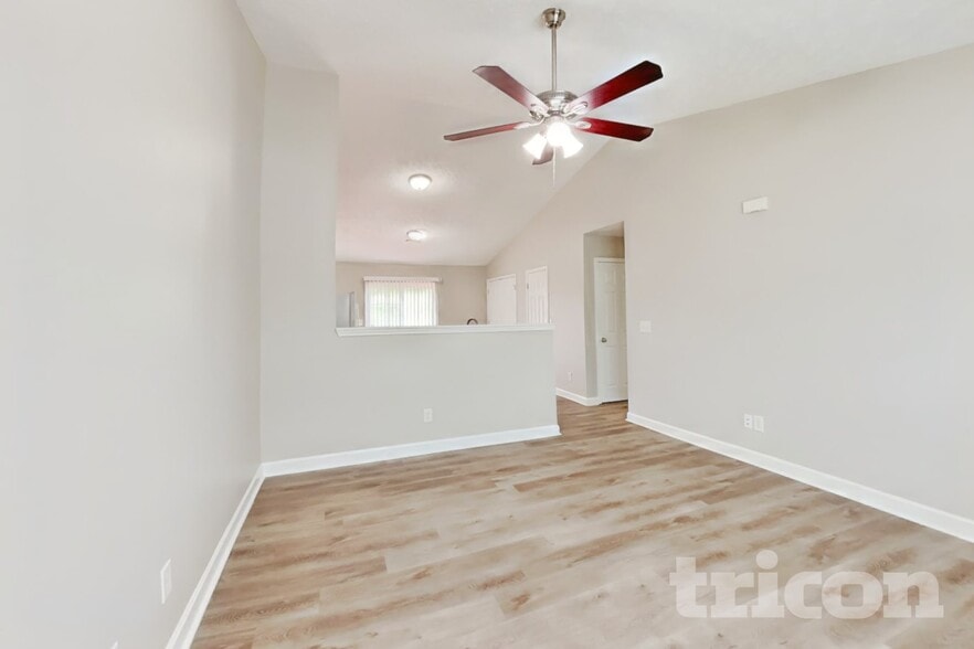 Building Photo - 649 Belgium Dr