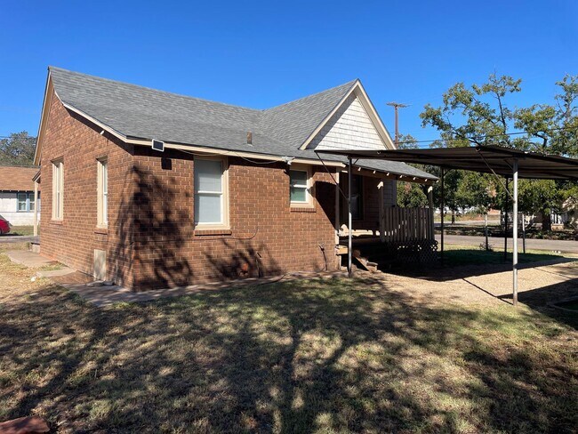 Building Photo - Charming 2-Bed, 1-Bath with Modern Upgrades