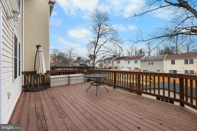 Building Photo - 2921 Lexington Ct