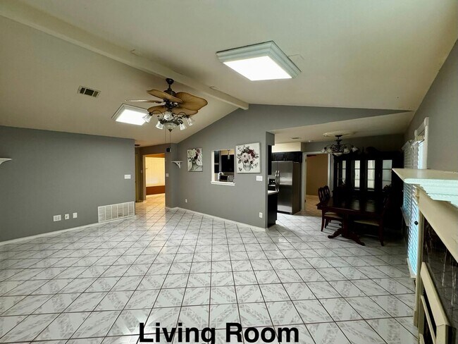 Building Photo - 8514 Red Willow Dr