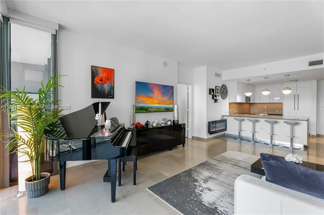 Building Photo - 68 SE 6th St