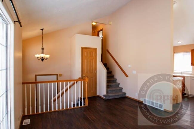 Building Photo - Comfortable 3Bd/2Ba/2Car Home in Papillion