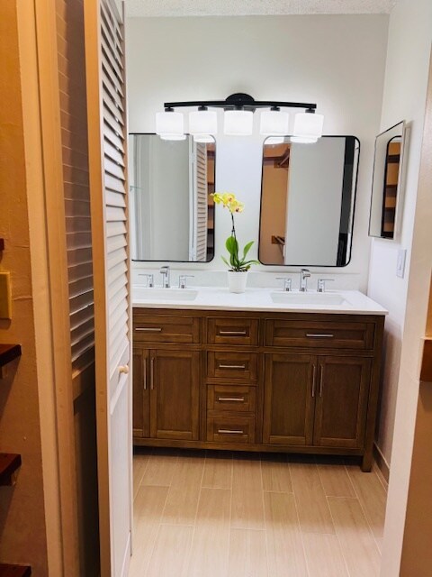 Building Photo - 343-308 Ives Dairy Rd