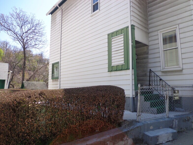Primary Photo - 2025 S 18th St