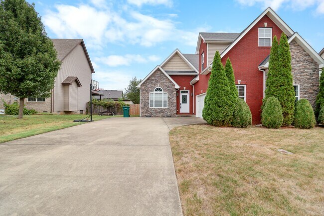 Building Photo - 3375 Cotham Ln