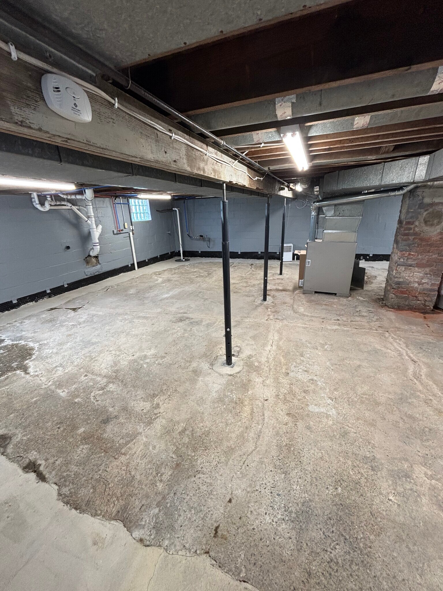 Building Photo - 892 Bartlett Rd