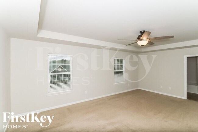 Building Photo - 325 Stoney Hollow Rd