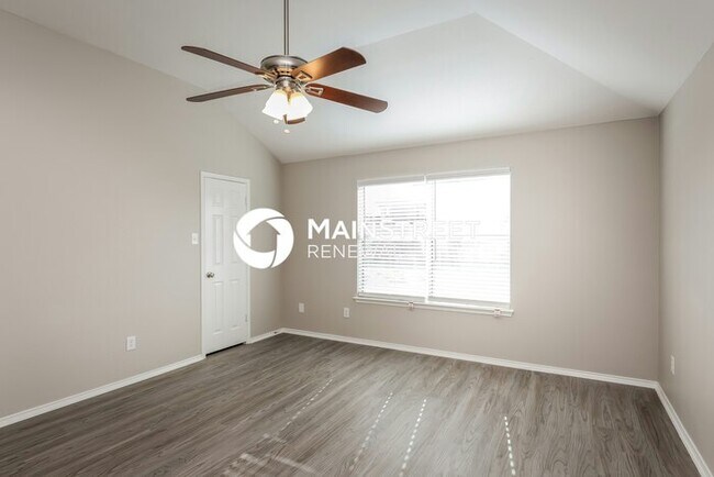 Building Photo - 3 Bedroom Pet-Friendly Home in Mansfield, TX with Main Street Renewal