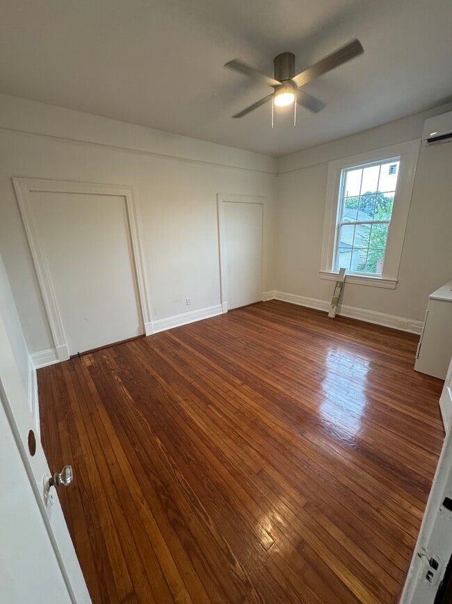 Building Photo - 4223 S Carrollton Ave